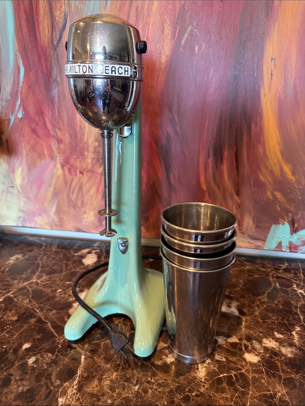 Hamilton Beach Model 33 Jadeite Green milkshake maker with 4 Stainless Cups
